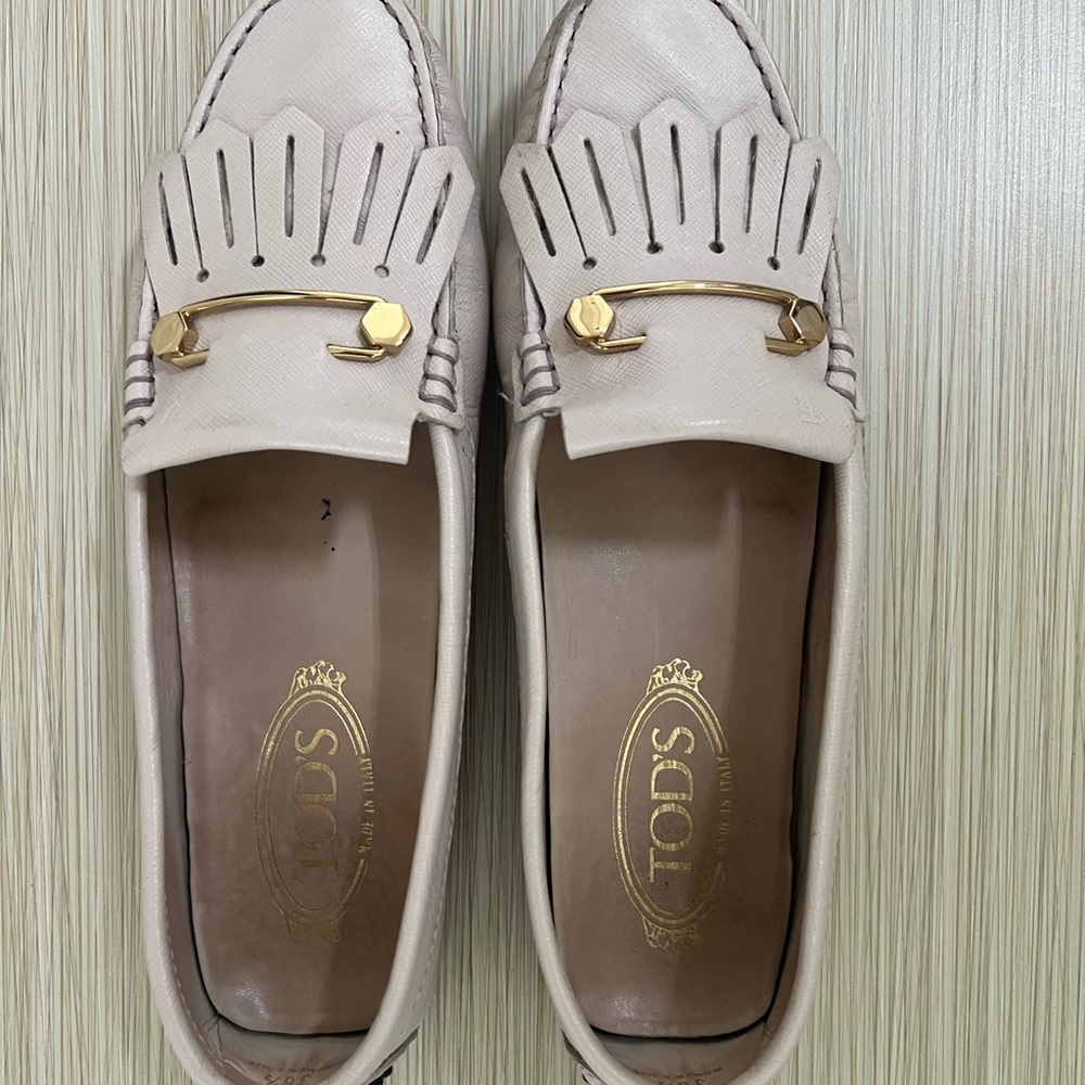Tod's Blush Pink Leather Fringe Loafers with Gold Hardware
